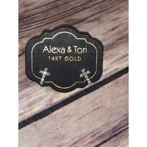 Alexa and Tori 14k gold stud earrings